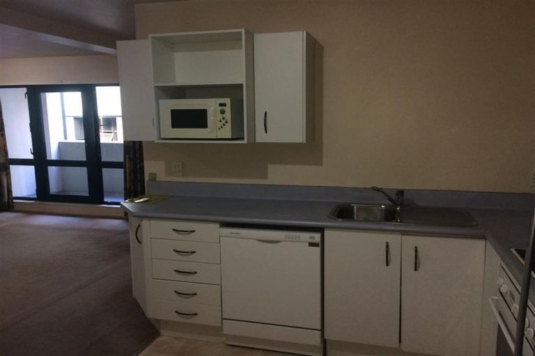 Photo of property in Courtenay Apartments, 409/120 Courtenay Place, Te Aro, Wellington, 6011
