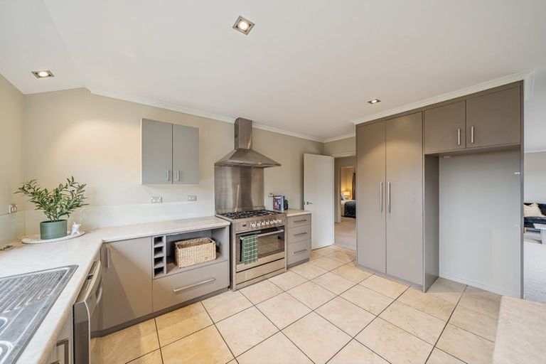 Photo of property in 115 Kirton Drive, Riverstone Terraces, Upper Hutt, 5018