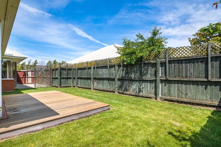 Photo of property in 189a Queenspark Drive, Parklands, Christchurch, 8083