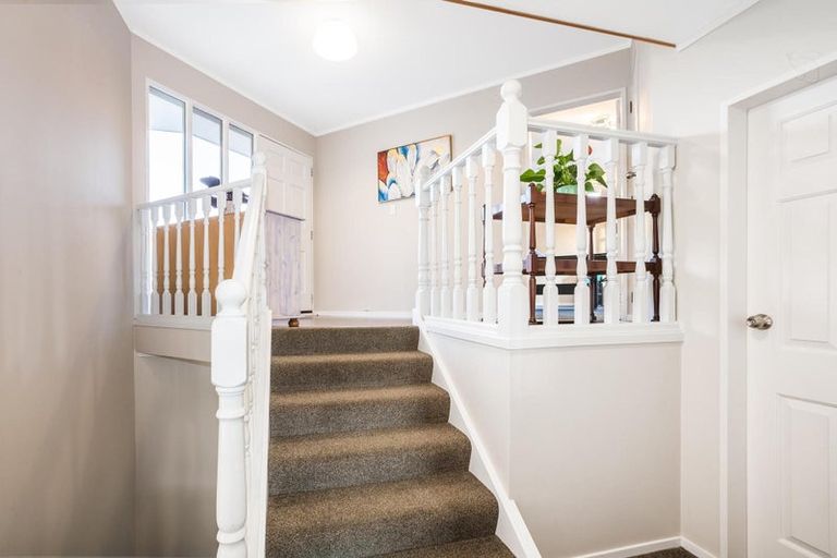 Photo of property in 8 Eclipse Lane, Whitby, Porirua, 5024