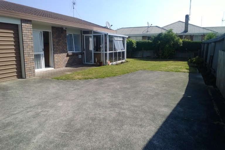 Photo of property in 35b Sandwich Road, St Andrews, Hamilton, 3200