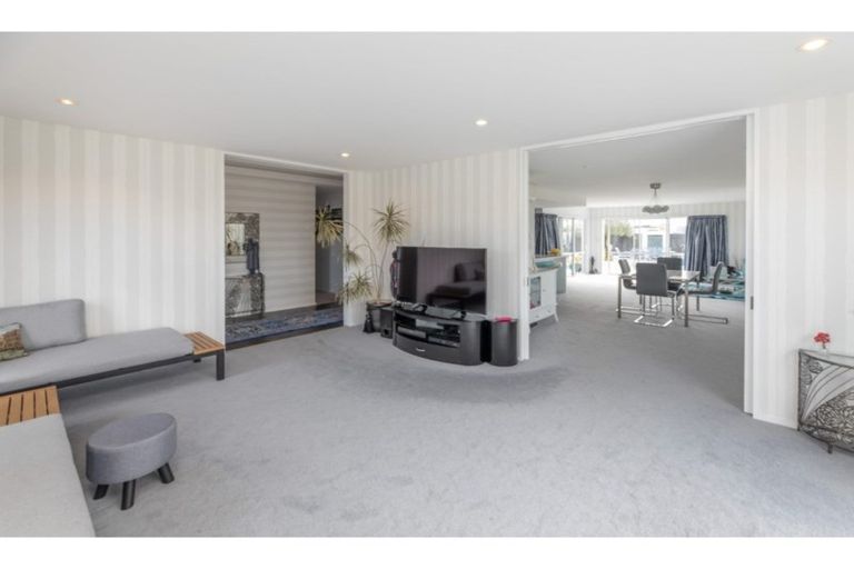 Photo of property in 3 Te Wairewa Street, Pegasus, 7612