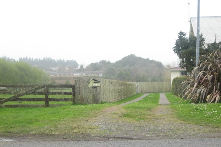 Photo of property in 80 Parris Street, Waitara, 4320