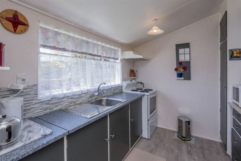 Photo of property in 32a Rimu Street, Levin, 5510