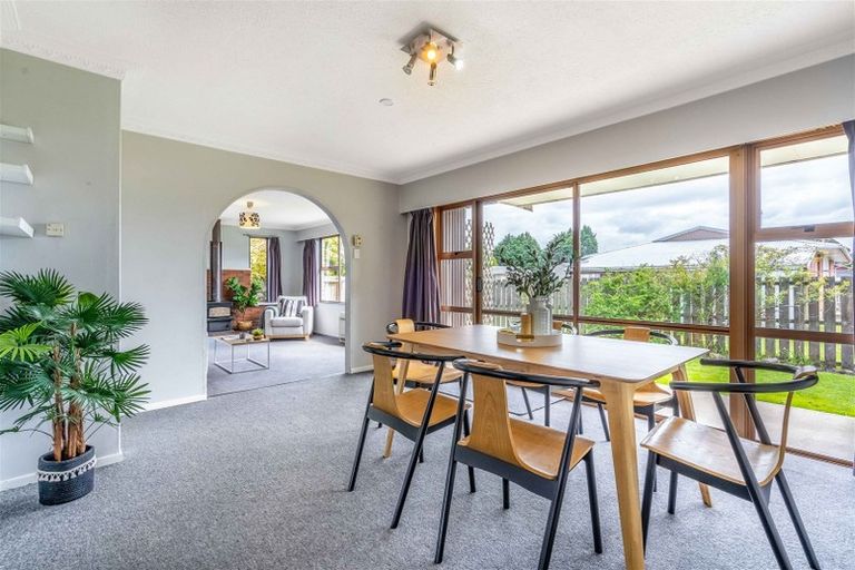 Photo of property in 4 Crowther Crescent, Heidelberg, Invercargill, 9812