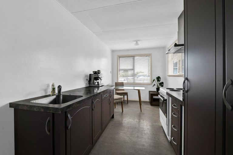 Photo of property in 3 Sutton Place, Hawera, 4610