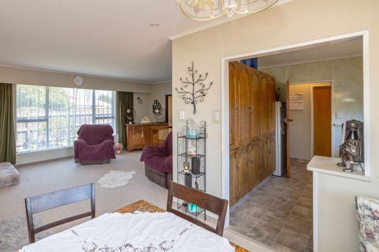 Photo of property in 4 Feist Street, Carterton, 5713