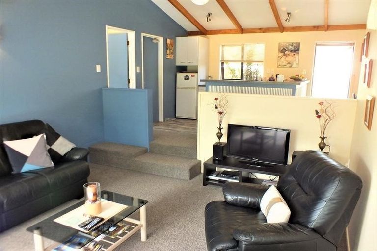 Photo of property in 109 Fernhill Rise, Matarangi, Whitianga, 3592