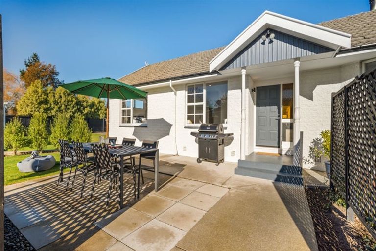 Photo of property in 4 Bidwell Place, Hillmorton, Christchurch, 8025