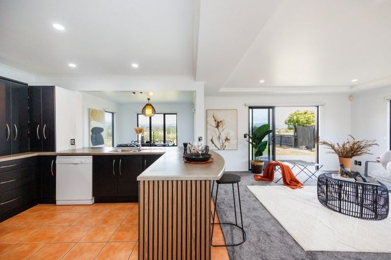 Photo of property in 69 Royal Oak Drive, Kelvin Grove, Palmerston North, 4414