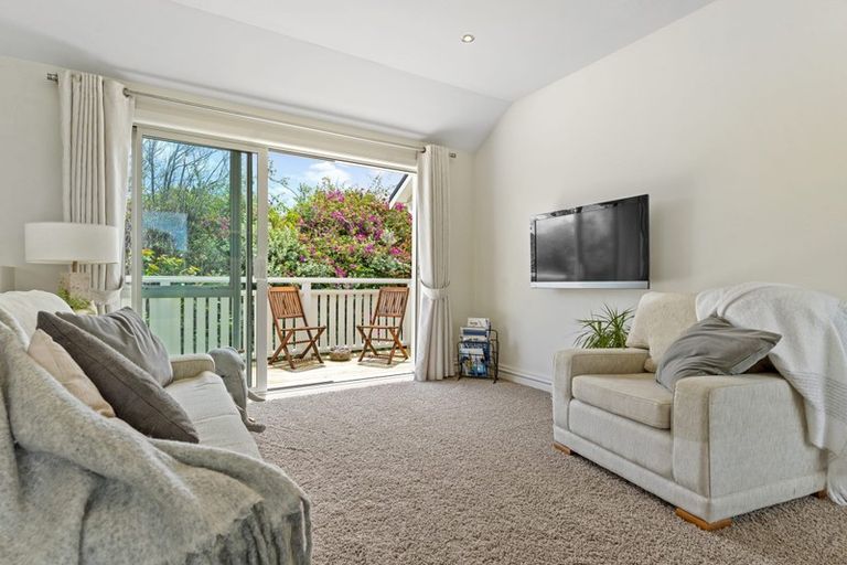 Photo of property in 31 Hythe Terrace, Mairangi Bay, Auckland, 0630
