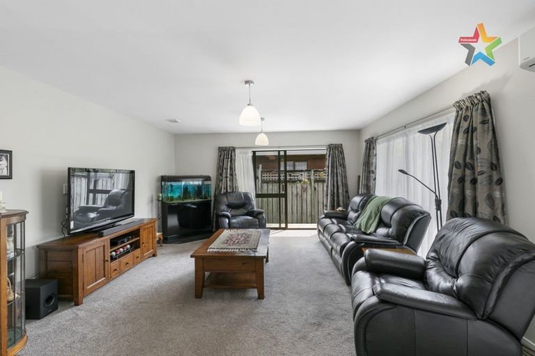 Photo of property in 3/12 Raukawa Street, Stokes Valley, Lower Hutt, 5019