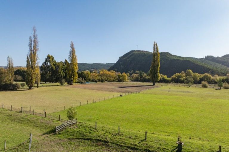 Photo of property in 19 Whiting Drive, Wakefield, 7025