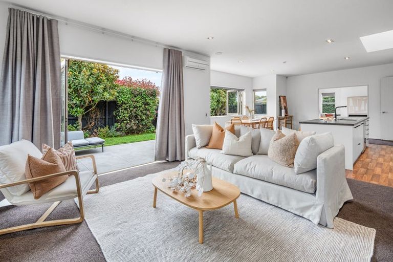 Photo of property in 5 Millpark Place, Northwood, Christchurch, 8051