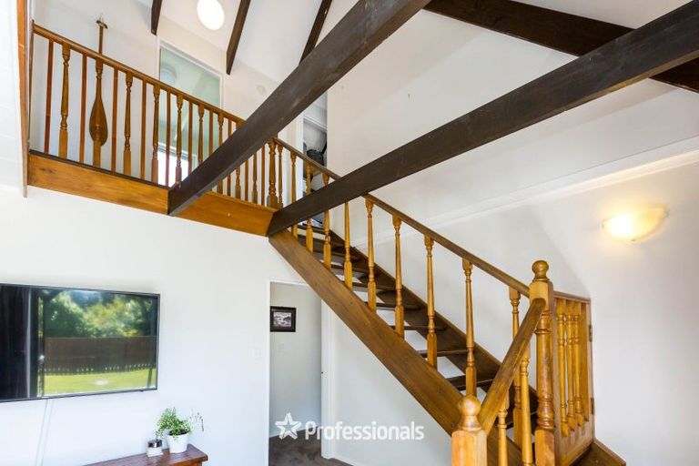 Photo of property in 58 Larchmont Grove, Totara Park, Upper Hutt, 5018