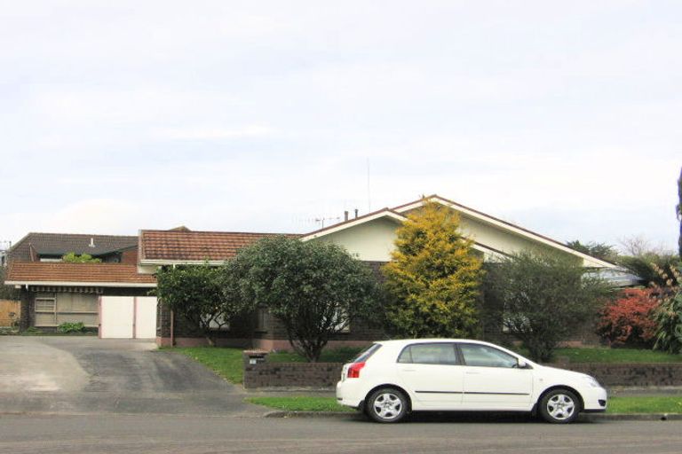 Photo of property in 26 Erin Street, Hokowhitu, Palmerston North, 4410