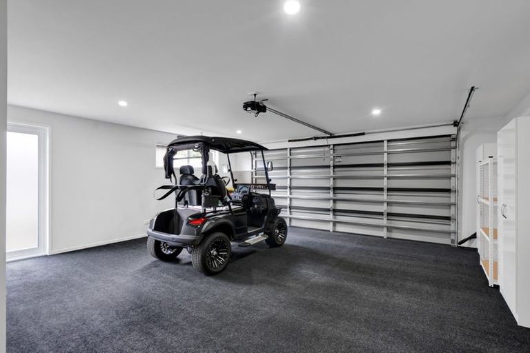 Photo of property in 4 Kakariki Lane, Waiwhakaiho, New Plymouth, 4312