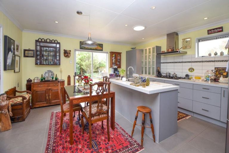 Photo of property in 60 Charles Street, Carterton, 5713