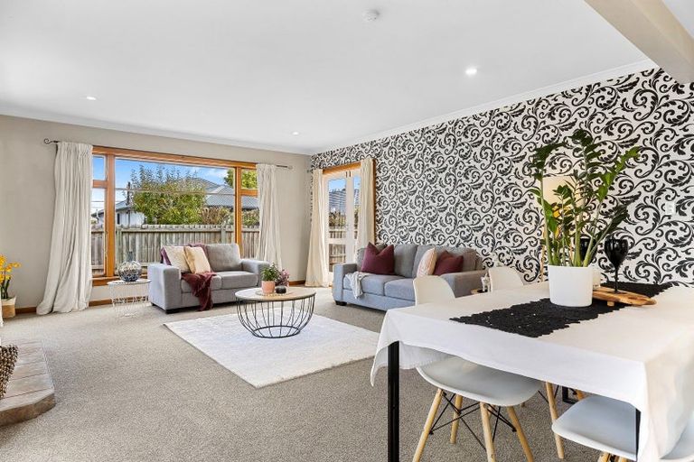 Photo of property in 3 Roslyn Avenue, Mairehau, Christchurch, 8052