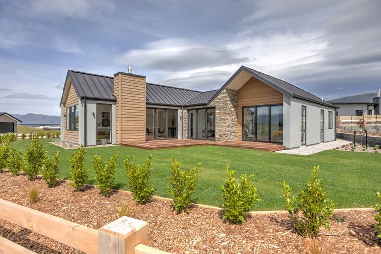 Photo of property in 14 Campbell Road, Wanaka, 9305