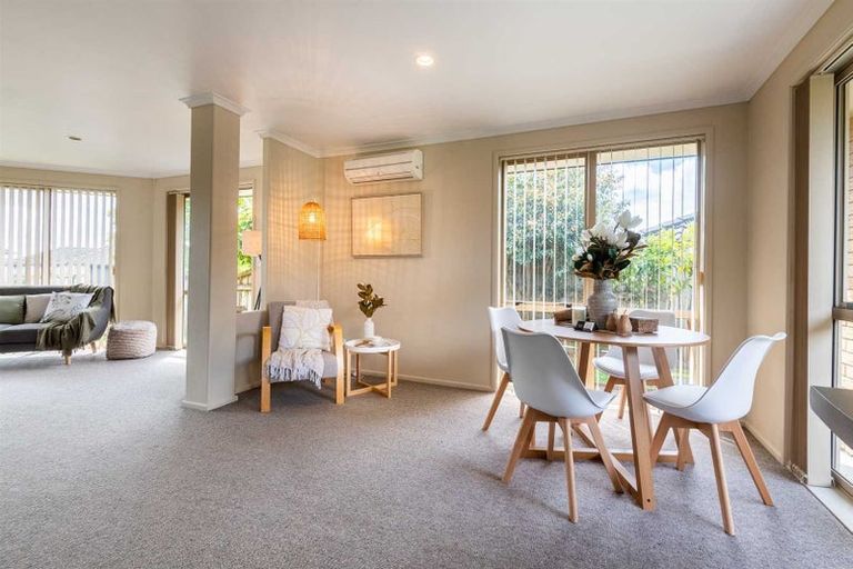 Photo of property in 4 Willscarlet Lane, Hamilton East, Hamilton, 3216