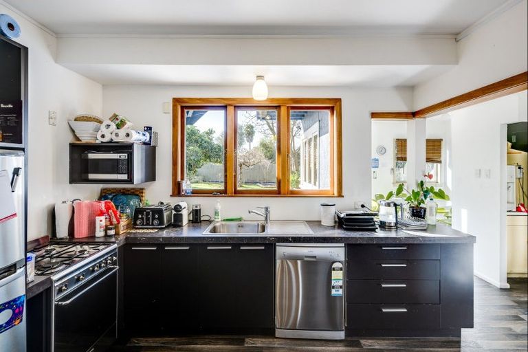 Photo of property in 810 Heretaunga Street East, Parkvale, Hastings, 4122