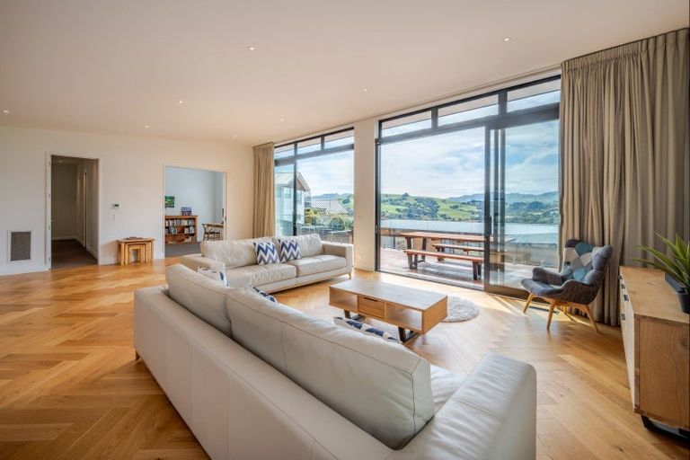 Photo of property in 12 Rue Renard, Akaroa, 7520