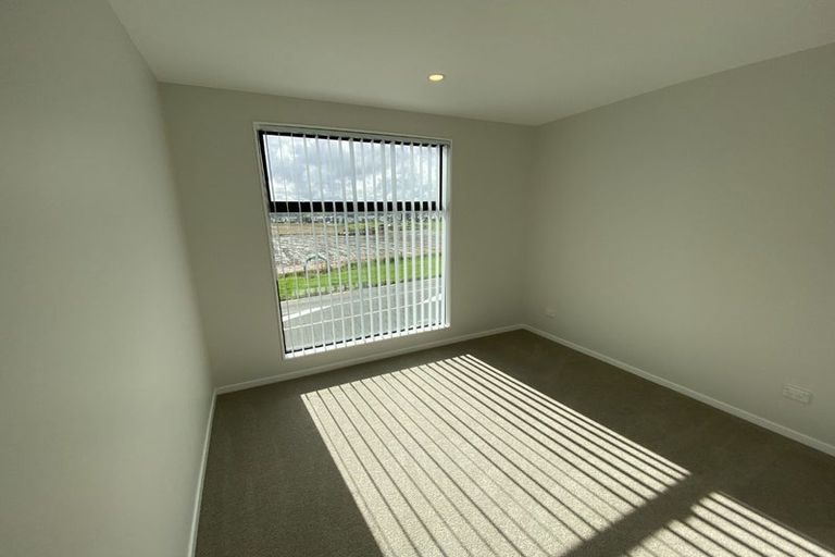 Photo of property in 15a Colin Chester Drive, Silverdale, 0932