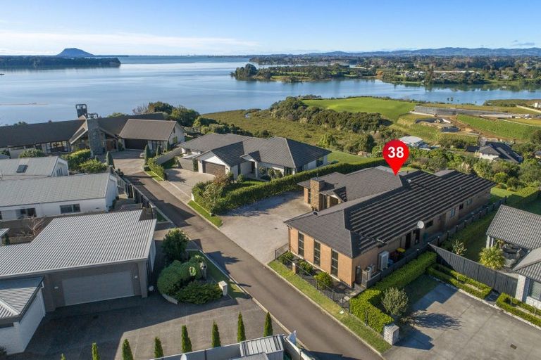 Photo of property in 38 Holyoake Terrace, Omokoroa, 3114
