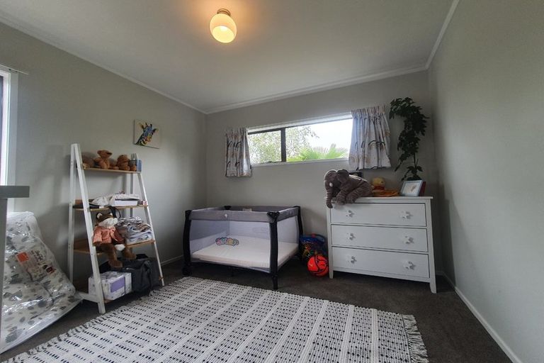 Photo of property in 1 Oakmont Place, Wattle Downs, Auckland, 2103
