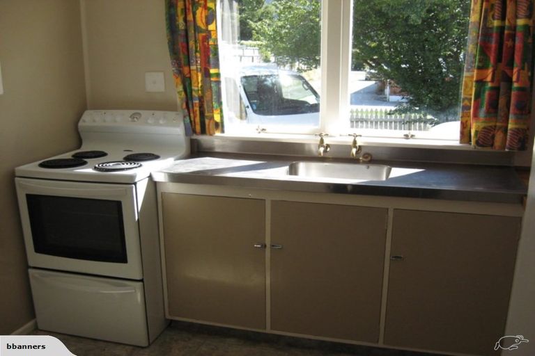 Photo of property in 1/4 Granville Street, Silverstream, Upper Hutt, 5019