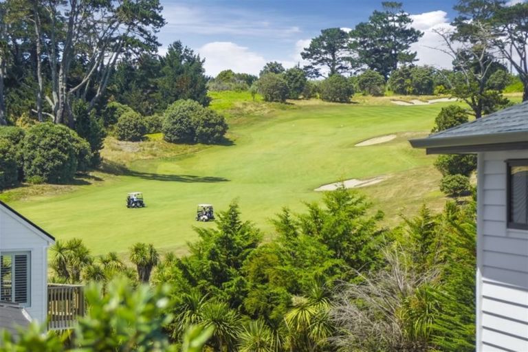 Photo of property in 8 Kaipuke Crescent, Gulf Harbour, Whangaparaoa, 0930