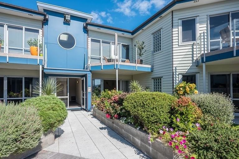 Photo of property in 10/4u Seaview Road, Paraparaumu Beach, Paraparaumu, 5032