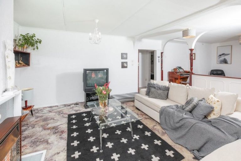 Photo of property in 8 Croall Crescent, St Andrews, Hamilton, 3200