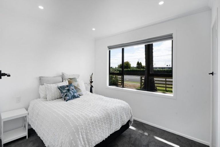 Photo of property in 80 Gisborne Terrace, Opunake, 4616