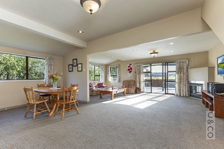 Photo of property in 18 Tapu Road, Huapai, Kumeu, 0810