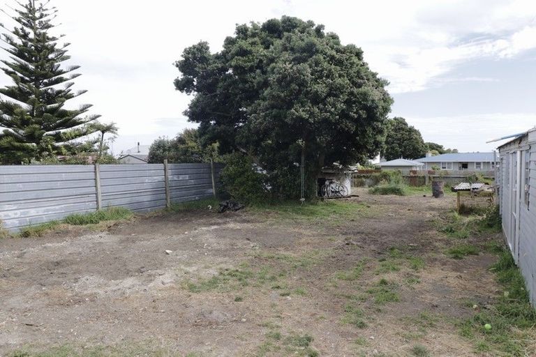 Photo of property in 219 Puriri Street, Castlecliff, Whanganui, 4501