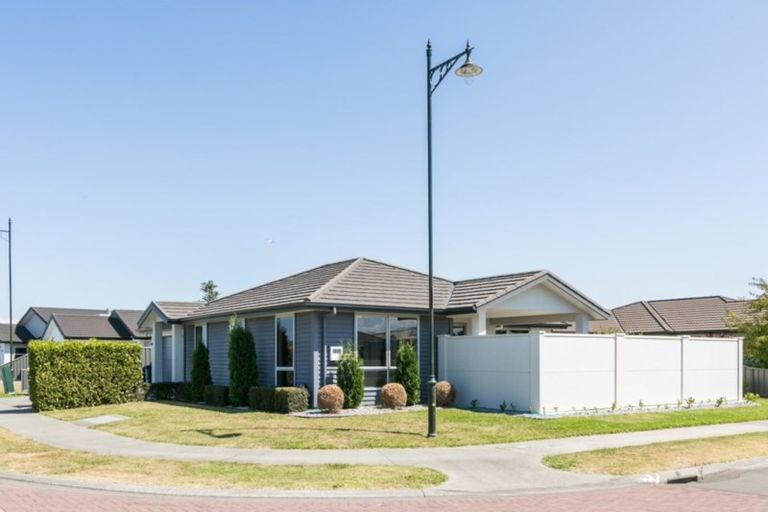 Photo of property in 15 Kapiti Drive, Poraiti, Napier, 4112