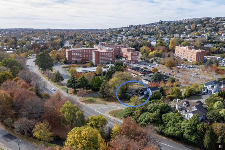 Photo of property in 1/1 Bengal Drive, Cashmere, Christchurch, 8022