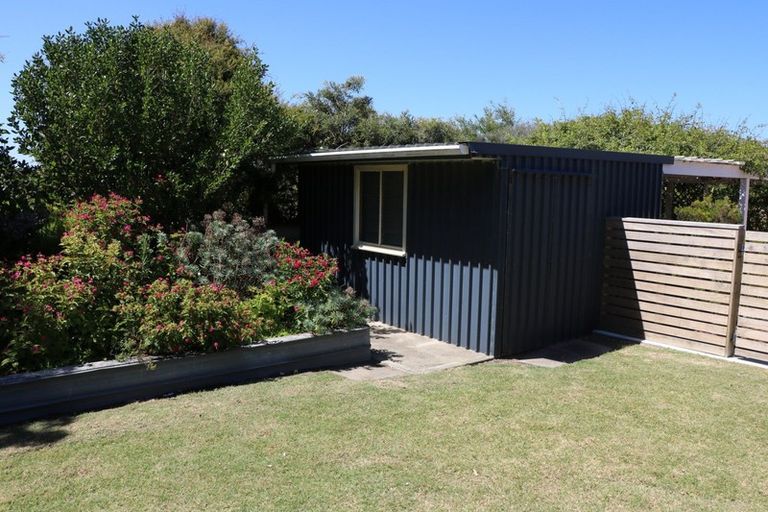 Photo of property in 6 Low Avenue, Foxton Beach, Foxton, 4815