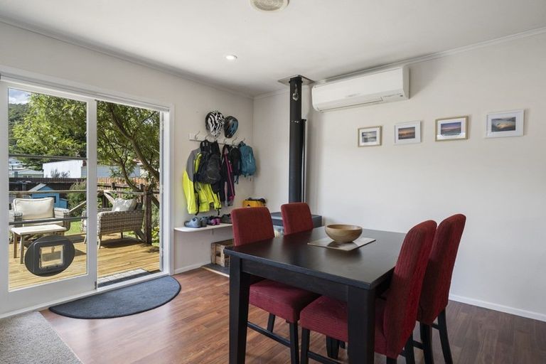 Photo of property in 44 Momona Street, Wainuiomata, Lower Hutt, 5014