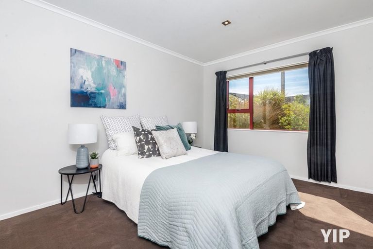 Photo of property in 1 Comber Place, Johnsonville, Wellington, 6037