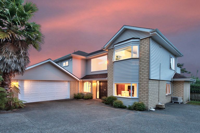 Photo of property in 56b Pleasant Road, Glen Eden, Auckland, 0602