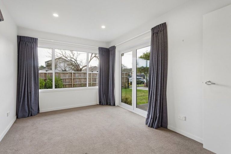 Photo of property in 6 Manor Place, Bryndwr, Christchurch, 8053