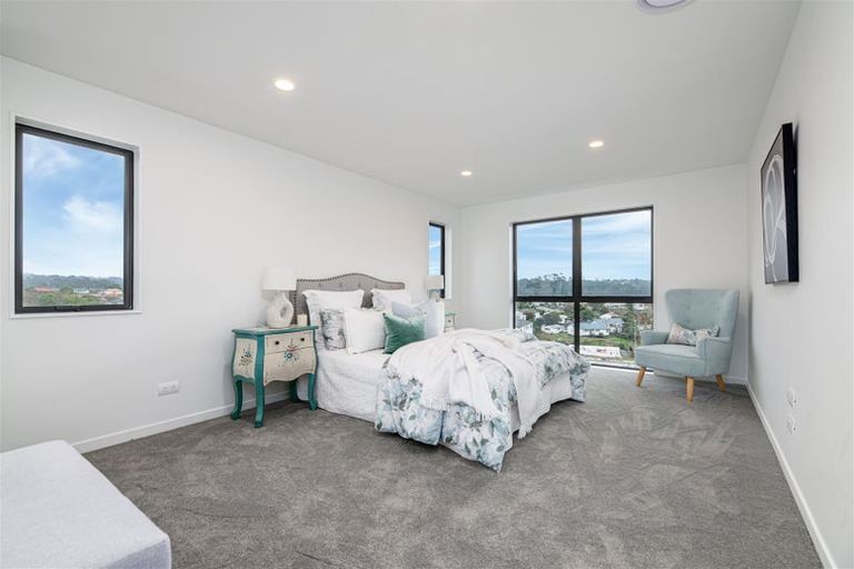 Photo of property in 12 Cumulus Way, Ranui, Auckland, 0612