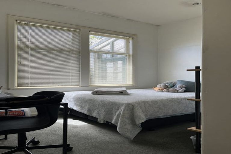 Photo of property in 2 Easdale Street, Kelburn, Wellington, 6012