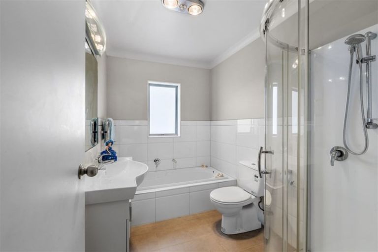 Photo of property in 9 Aditi Close, Massey, Auckland, 0614