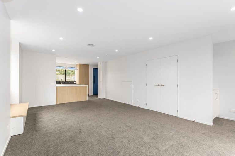 Photo of property in 56 Oakum Road, Whitby, 5024