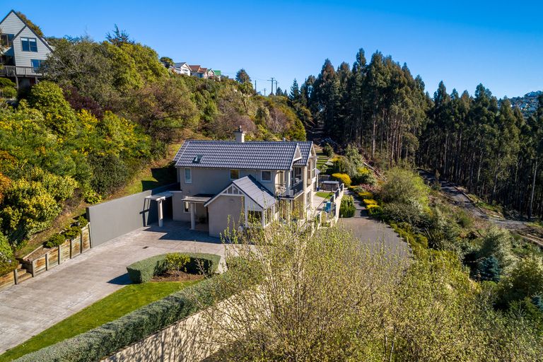 Photo of property in 33 Northview Crescent, Belleknowes, Dunedin, 9011