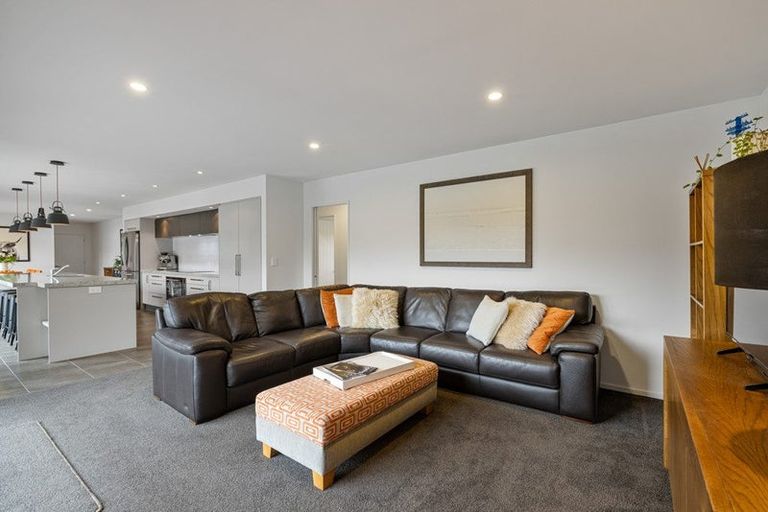 Photo of property in 30 Hemingway Place, Spencerville, Christchurch, 8083